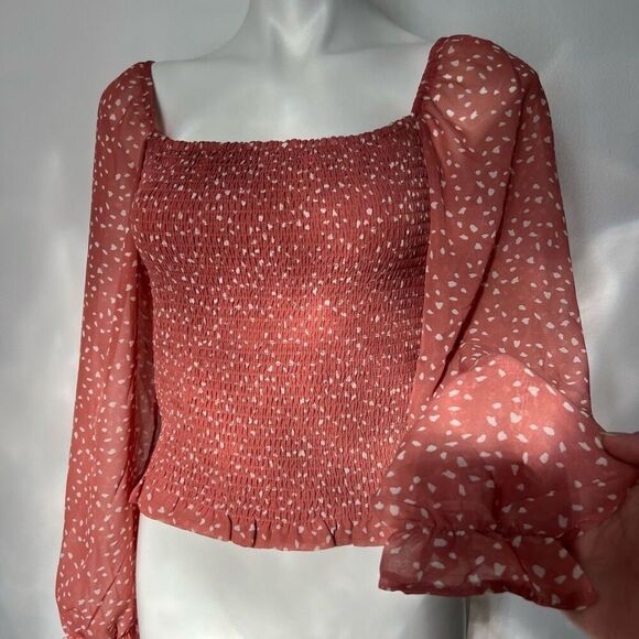 Lush Stitch Fix Smocked Sheer puff sleeve pink top - Picture 9 of 9